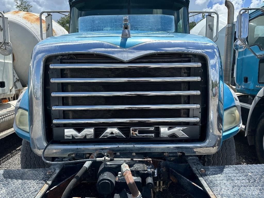Mack GU 800 Muud veokid