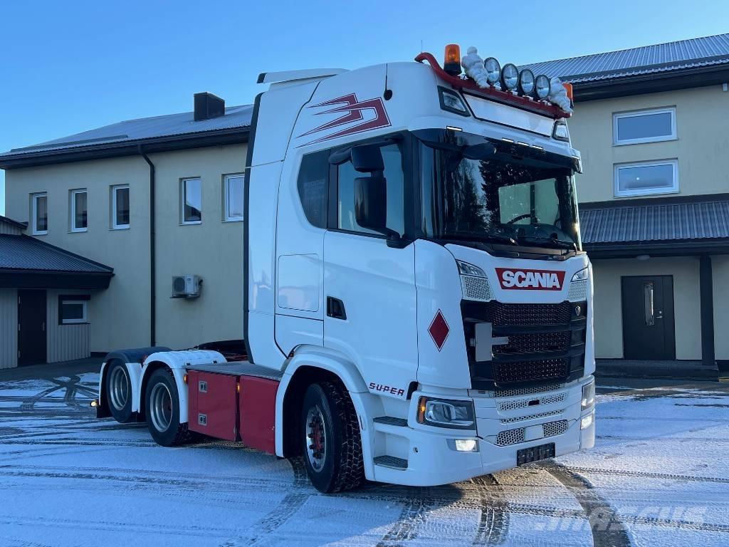 Scania S 500 A6X2NB Sadulveokid