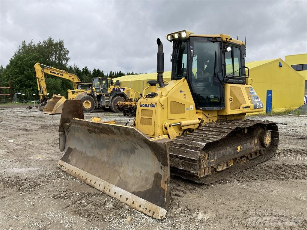 Komatsu DX 51 PX 22 Buldooserid