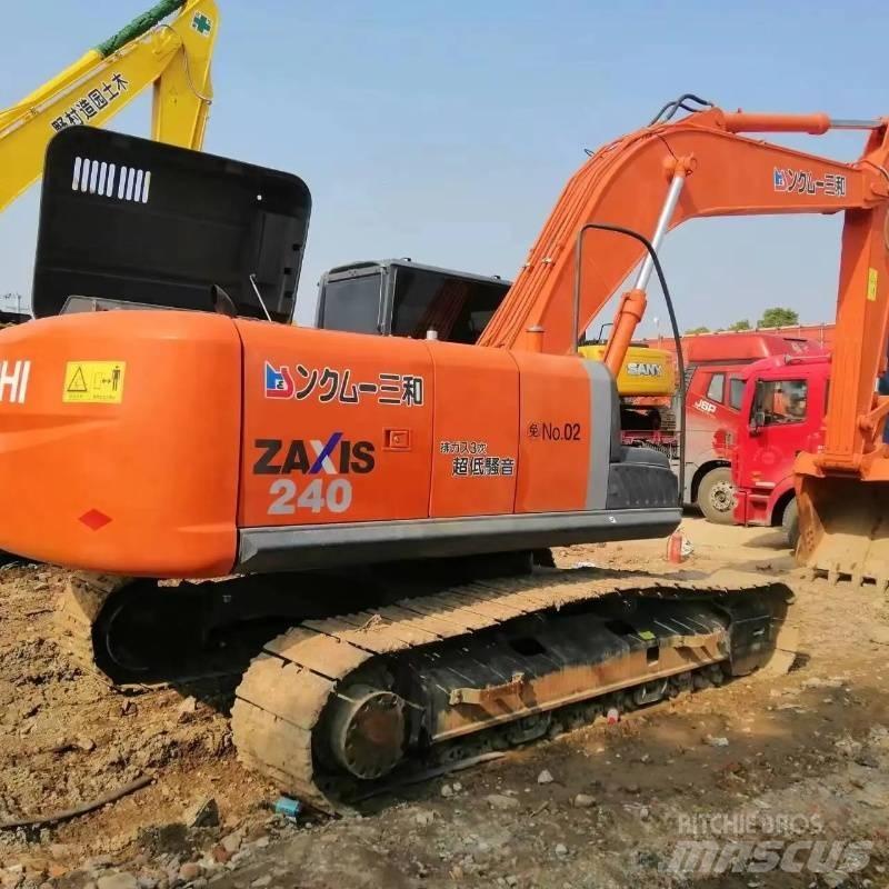 Hitachi ZX 240 Roomikekskavaatorid