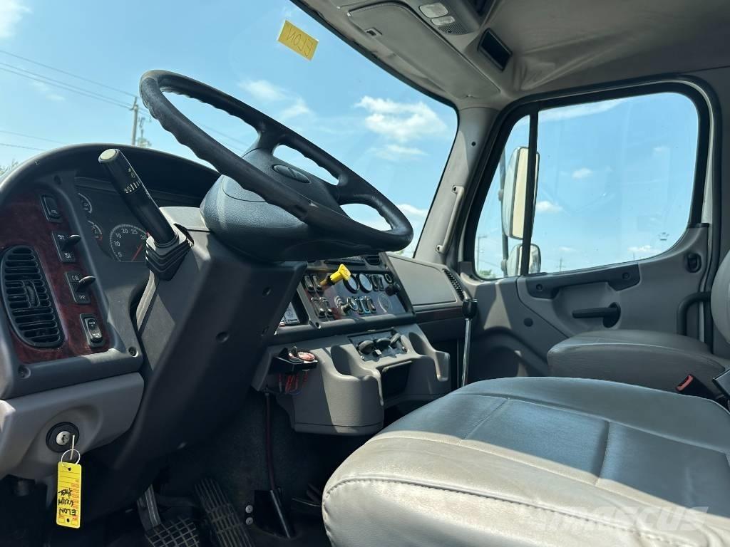 Freightliner M2 Prügiautod