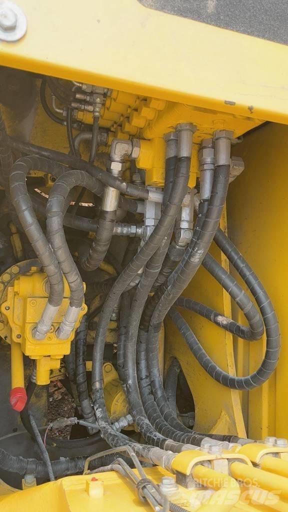 Komatsu PC 130 Roomikekskavaatorid