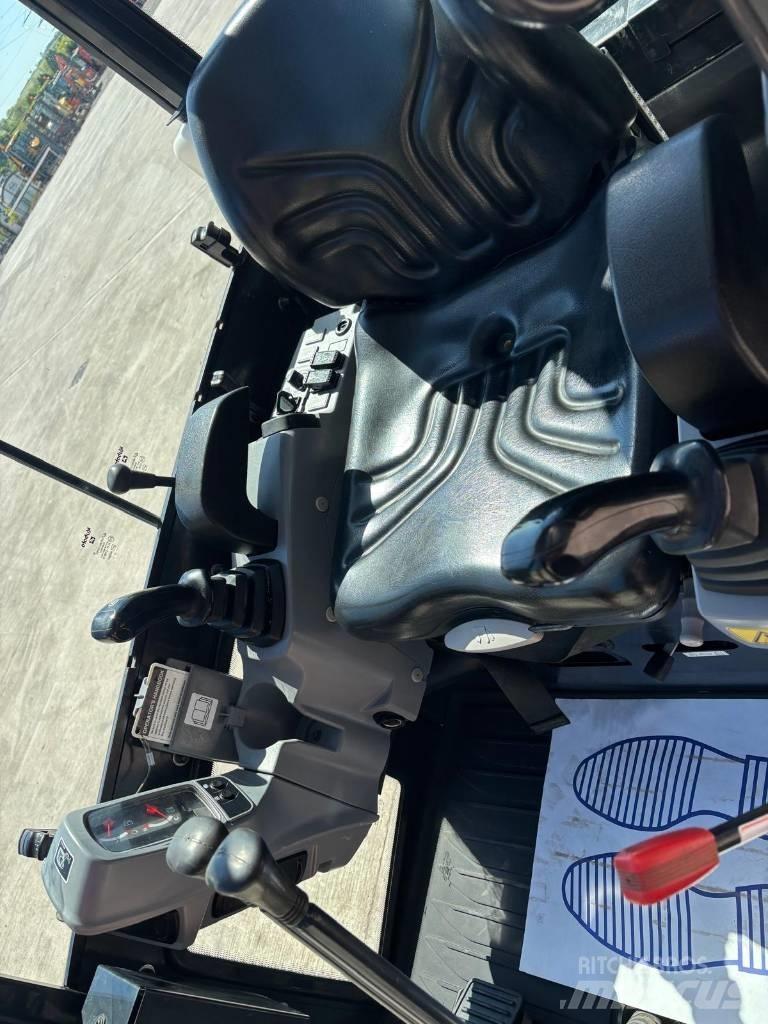 Kubota KX 015-4 Miniekskavaatorid < 7 t