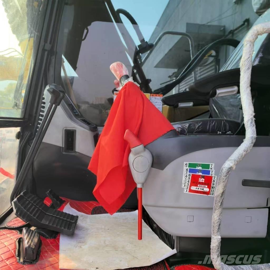 Komatsu PC 130 Väikeekskavaatorid 7t-12t