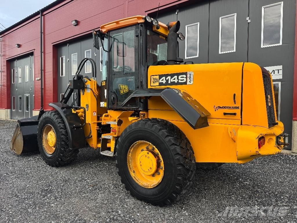 JCB 414 S  4153h 8,9t Rataslaadurid