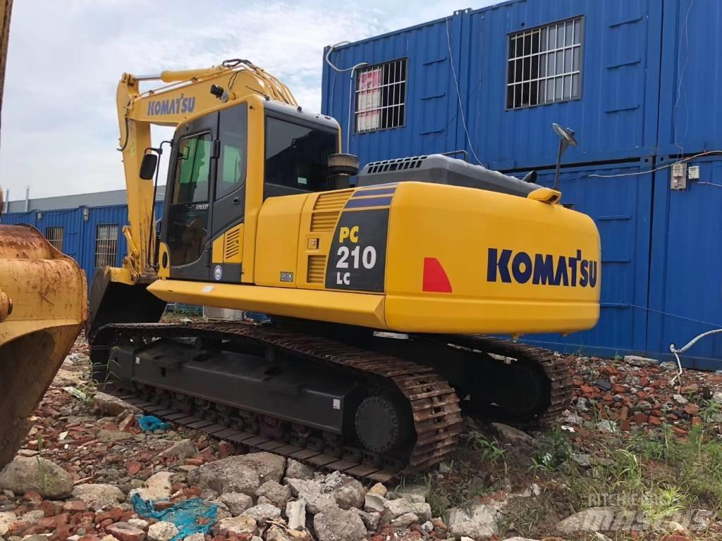 Komatsu 210LC-8 Roomikekskavaatorid