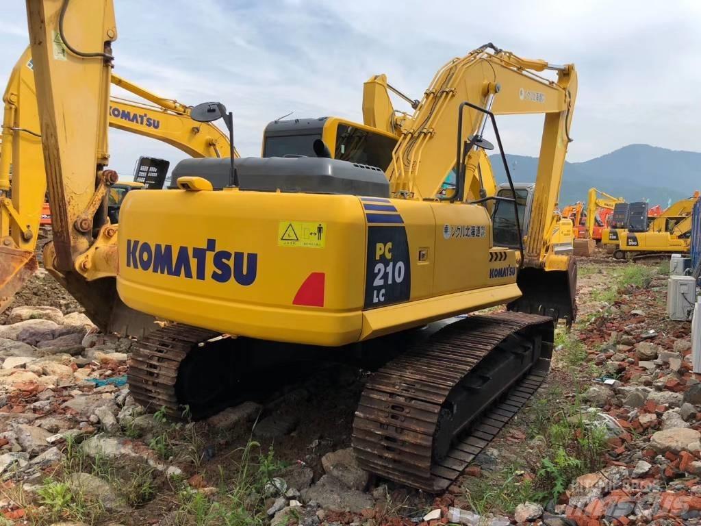 Komatsu 210LC-8 Roomikekskavaatorid