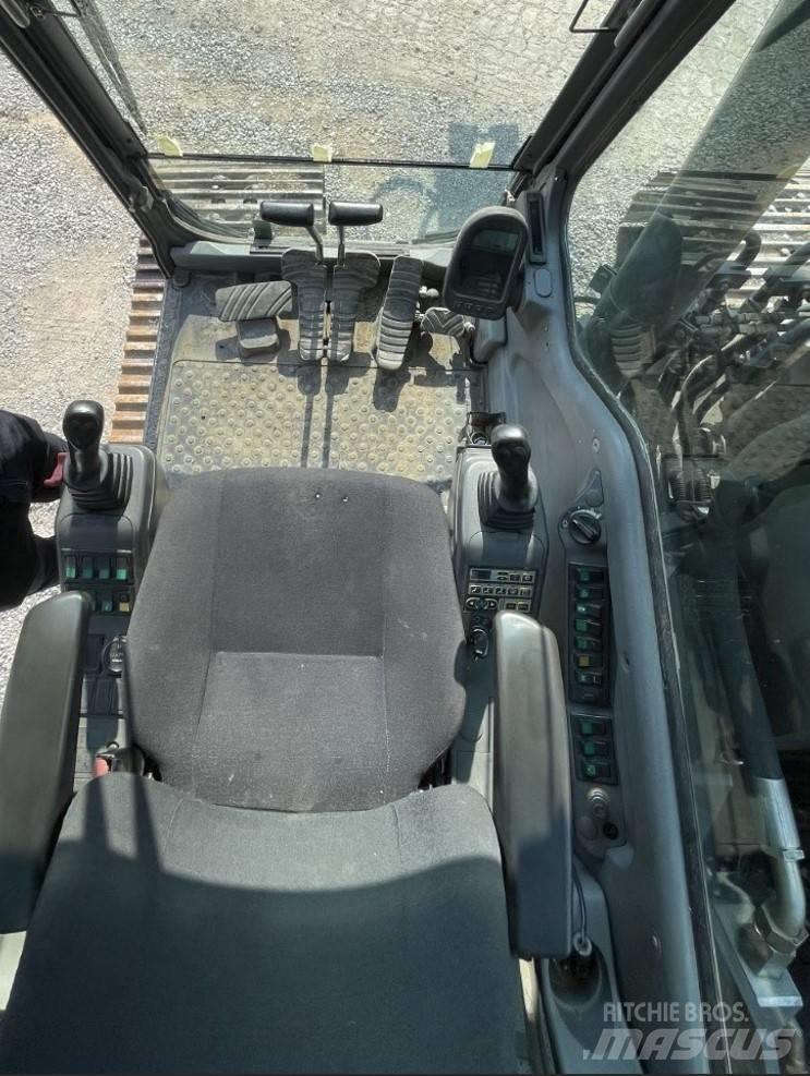 Volvo EC 180 B LC Roomikekskavaatorid