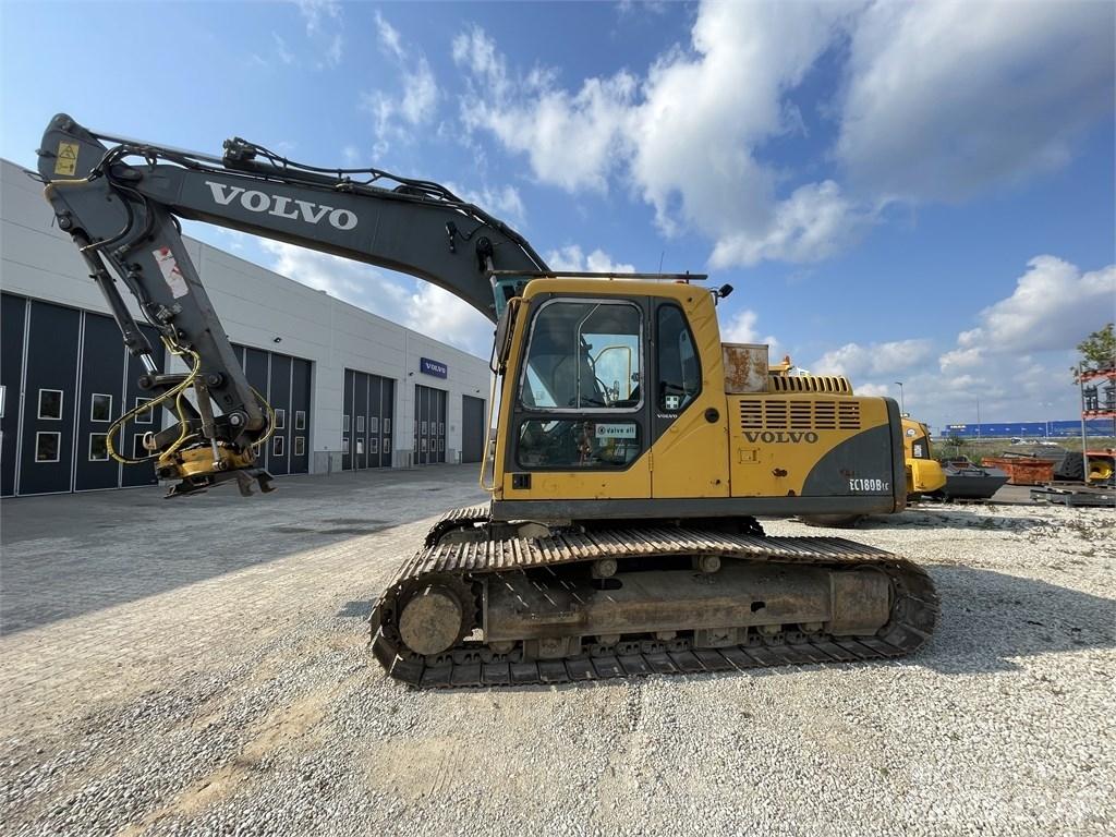 Volvo EC 180 B LC Roomikekskavaatorid