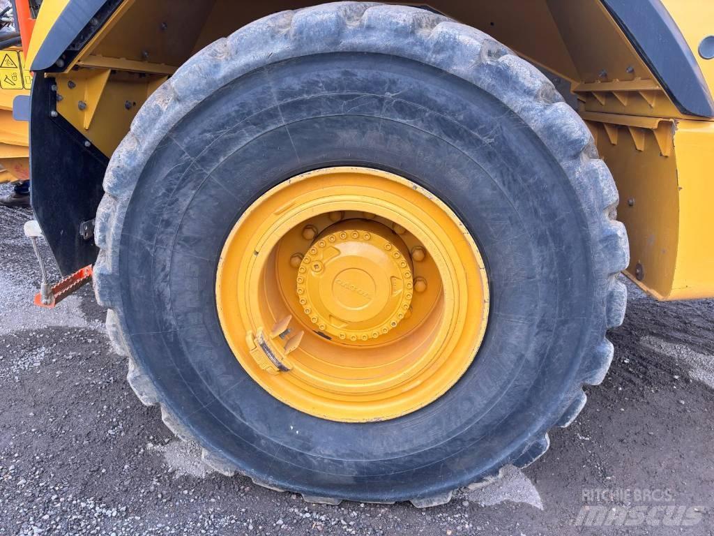 Volvo A30G Liigendraamiga pinnaseveokid