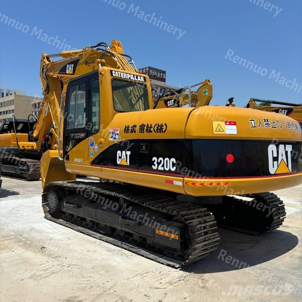 CAT 320 C Roomikekskavaatorid