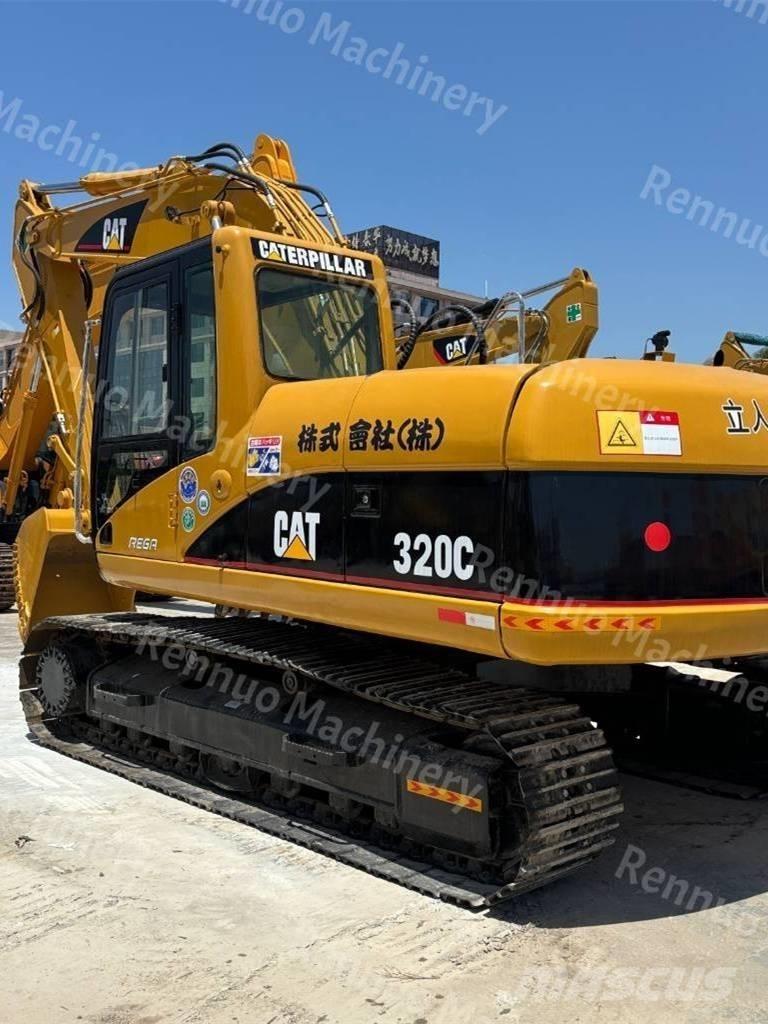 CAT 320 C Roomikekskavaatorid