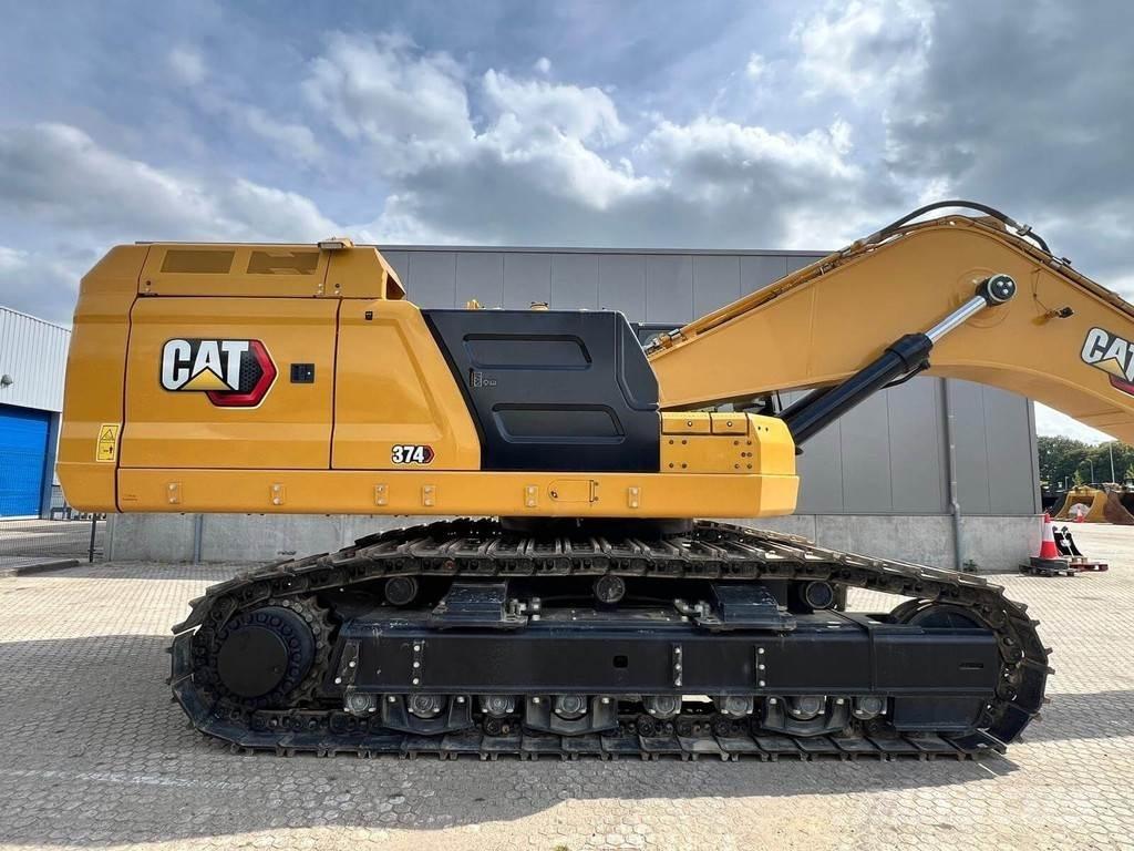 CAT 374 Roomikekskavaatorid