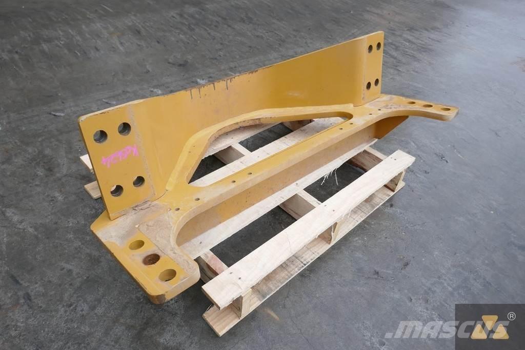 CAT 140M3 Drawbar Muud osad