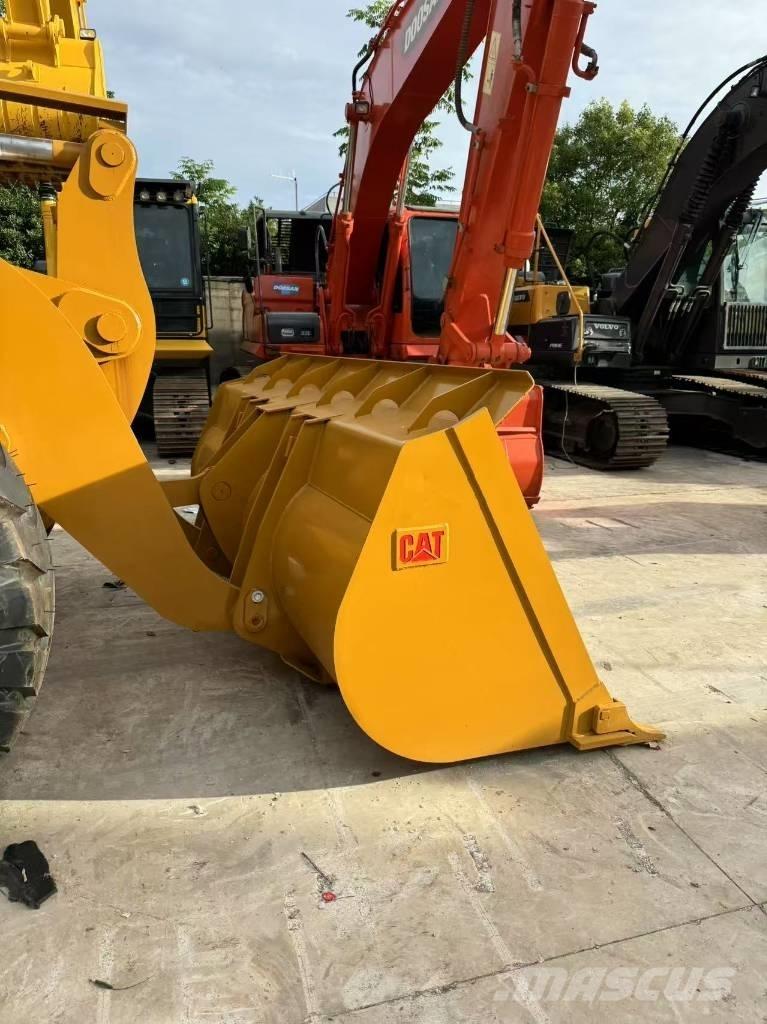 CAT 966 H Rataslaadurid
