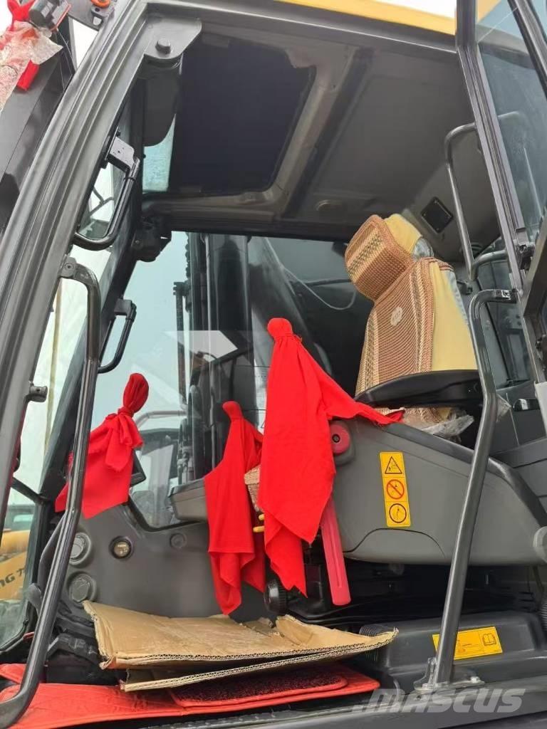 Volvo 480D Roomikekskavaatorid