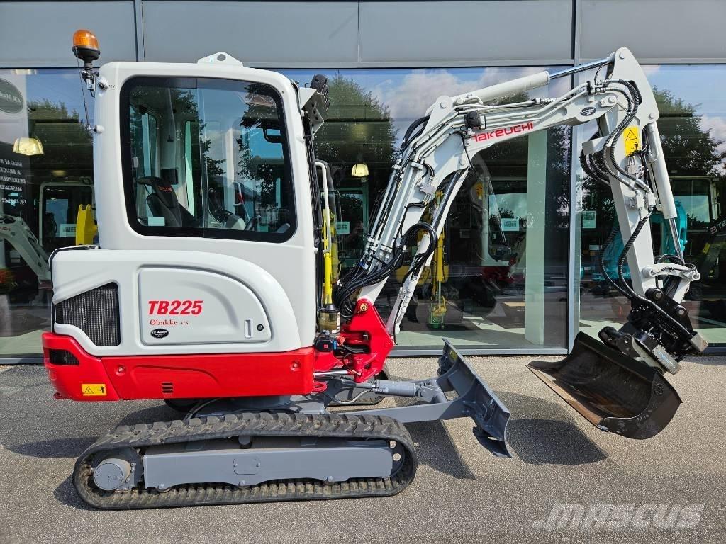 Takeuchi TB 225 Miniekskavaatorid < 7 t