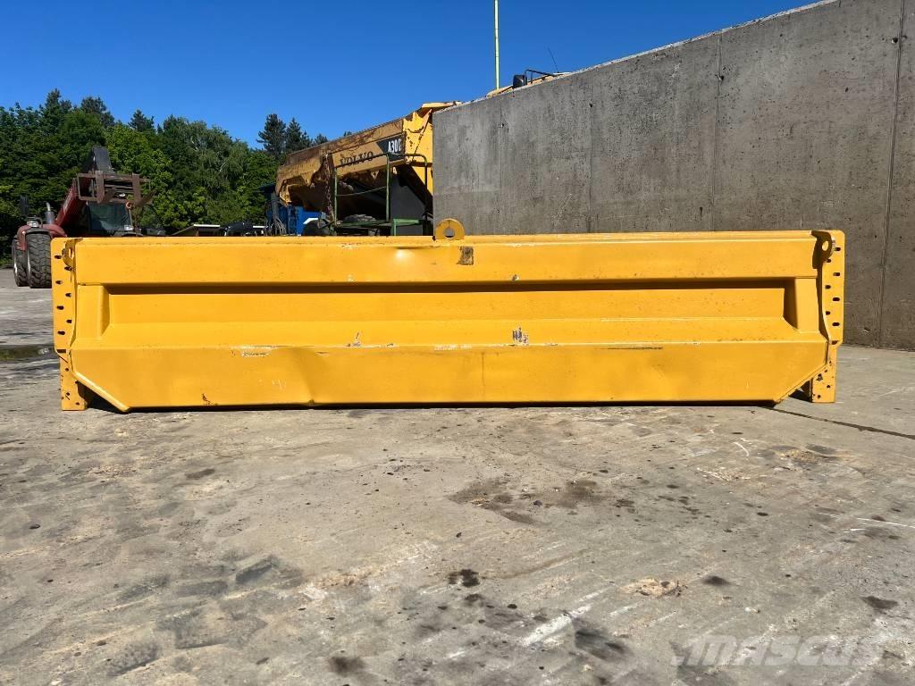 CAT TAILGATE CAT 735 Tagaluugid