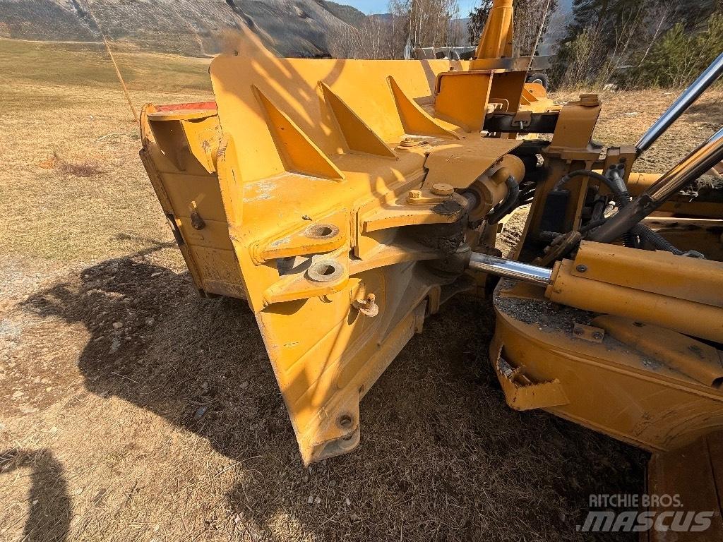 CAT D 6 T LGP Buldooserid
