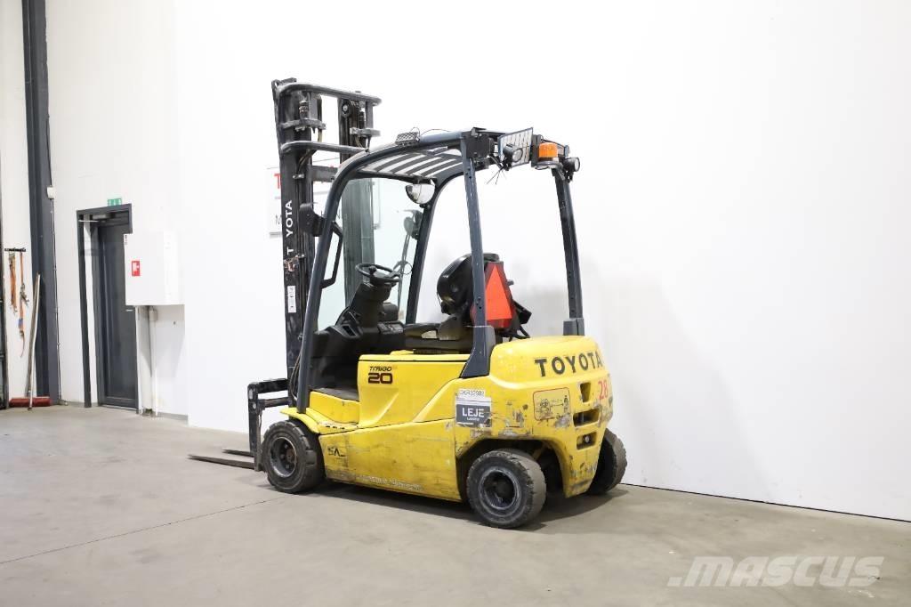 Toyota 8FBM20T Elektritõstukid