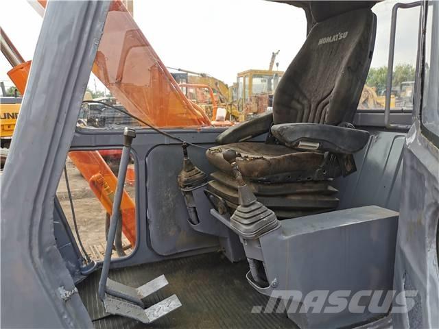 Hitachi EX60 Roomikekskavaatorid