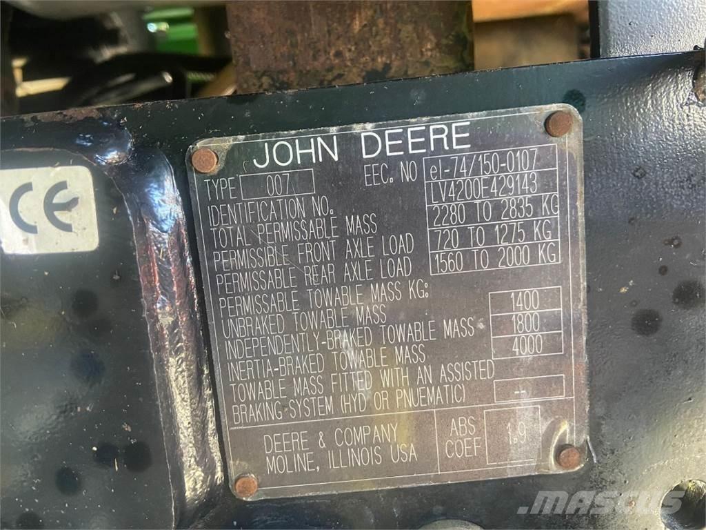 John Deere 4200 Kompakttraktorid