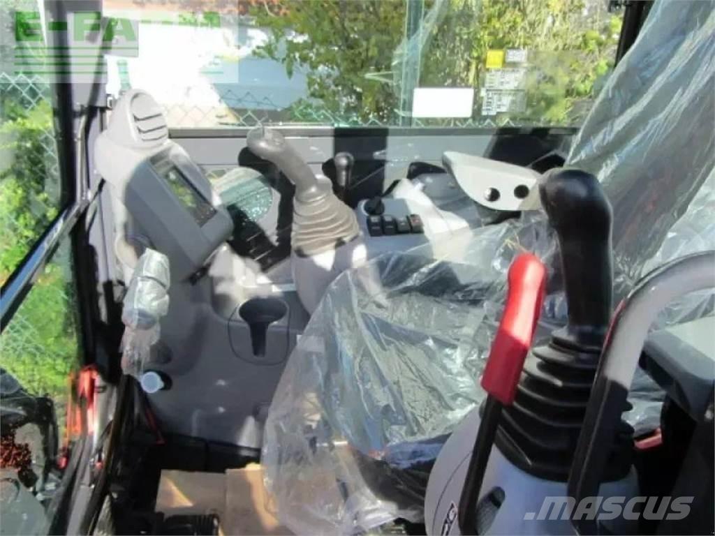 Hitachi zx 33 u-6 Ratasekskavaatorid