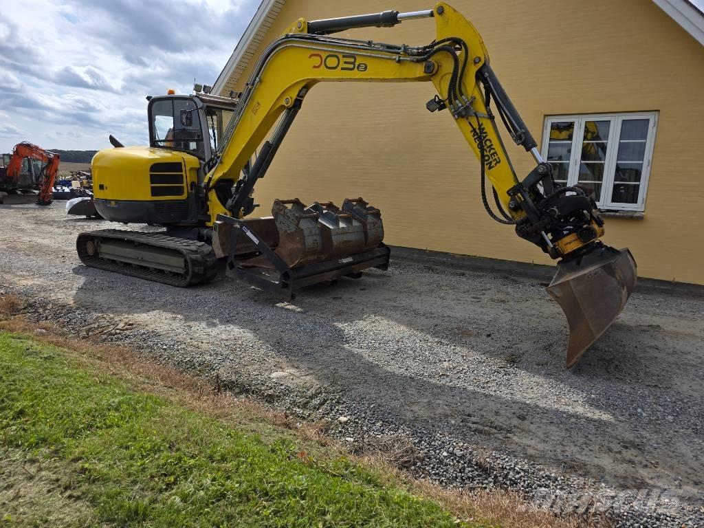 Wacker Neuson 8003 Väikeekskavaatorid 7t-12t
