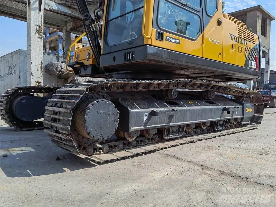 Volvo EC 210 B LC Väikeekskavaatorid 7t-12t