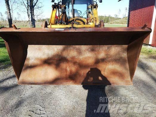 JCB 4 X Rataslaadurid