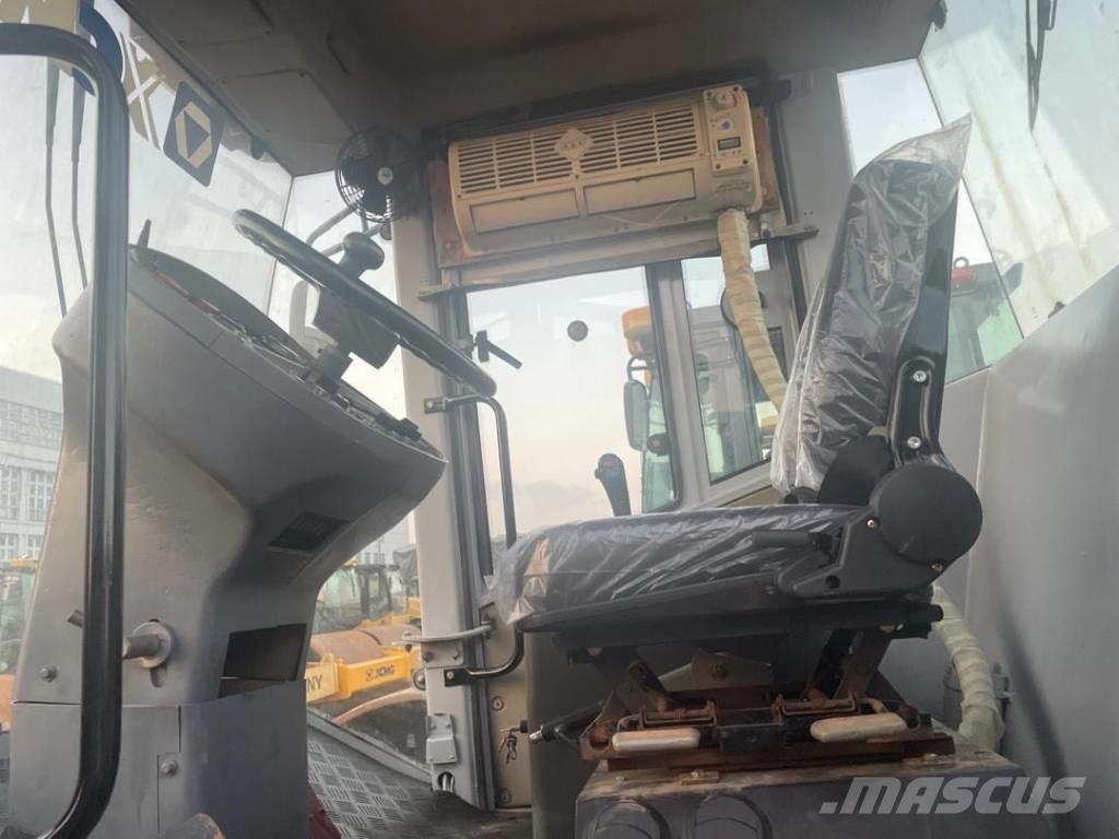 XCMG XS 223 J Ühe trumliga rullid