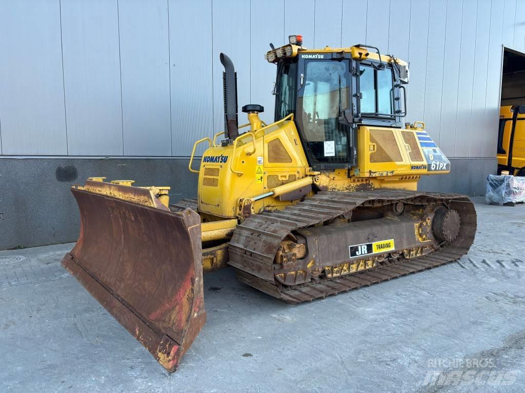 Komatsu D 61 PX-23 Buldooserid