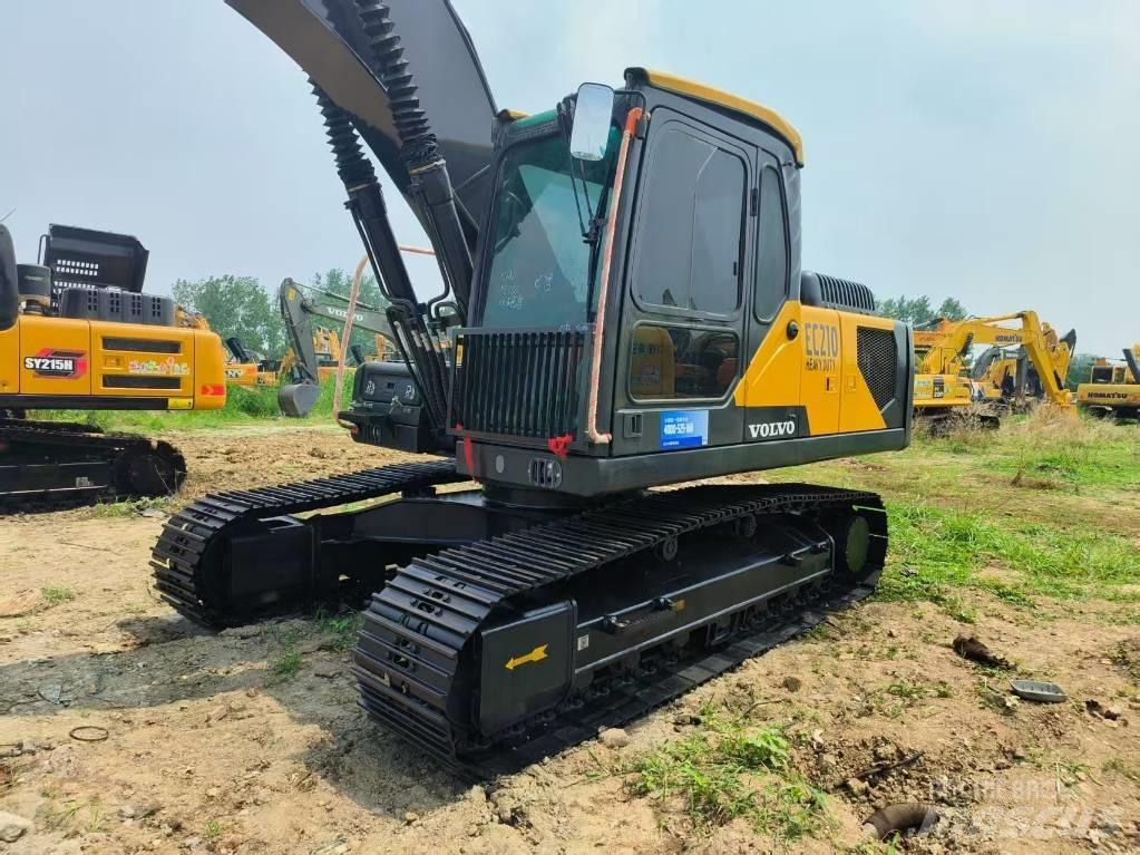 Volvo EC 210 Roomikekskavaatorid