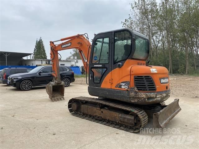 Doosan DX 60 Miniekskavaatorid < 7 t