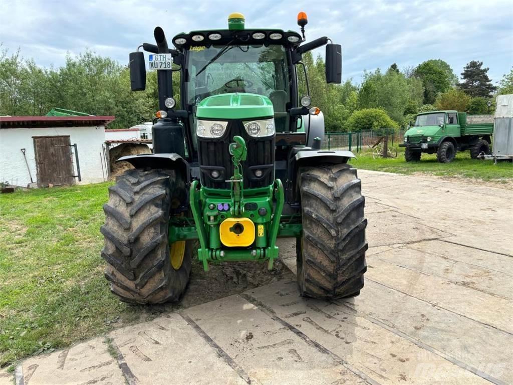 John Deere 6215 R Traktorid