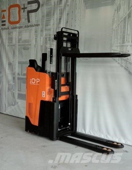 Toyota SSI200D Platvormiga virnastajad