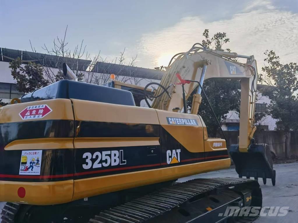 CAT 325 B L Roomikekskavaatorid