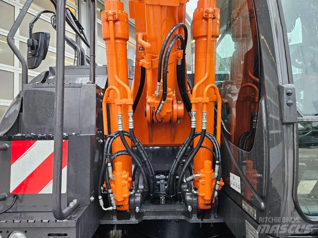 Hitachi ZX150W-7 Ratasekskavaatorid