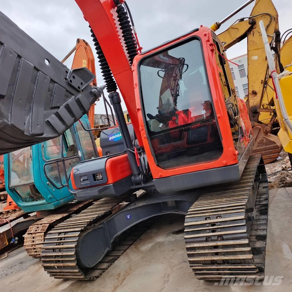 Doosan DH 150 Roomikekskavaatorid