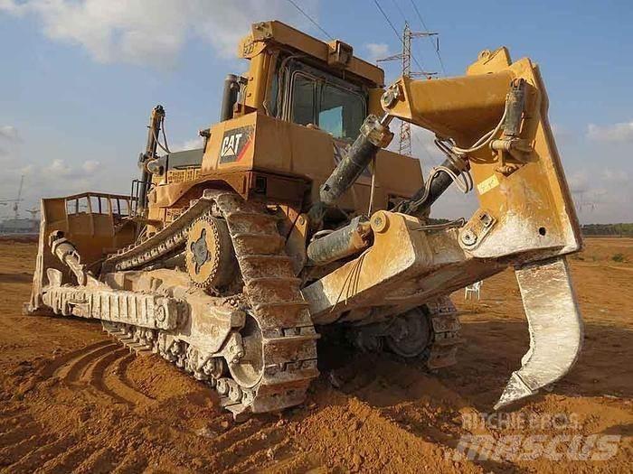 CAT D10 T Buldooserid