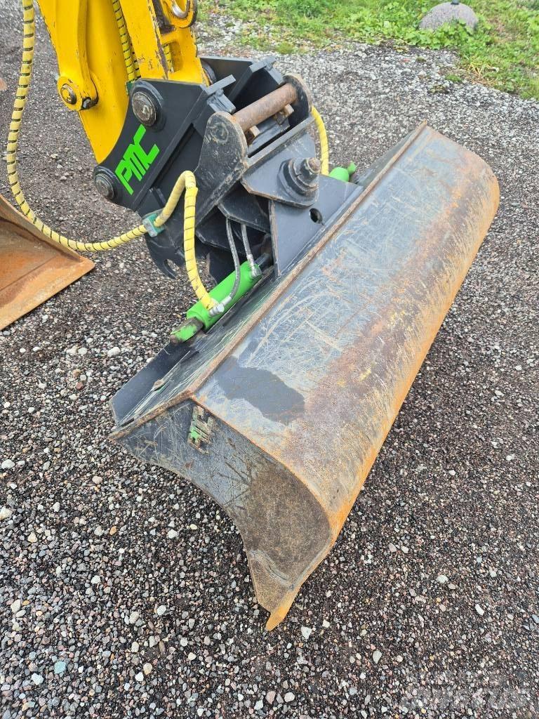 Komatsu PC80MR-5 Väikeekskavaatorid 7t-12t
