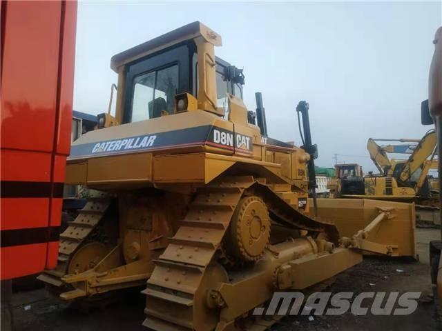 CAT D8N Buldooserid