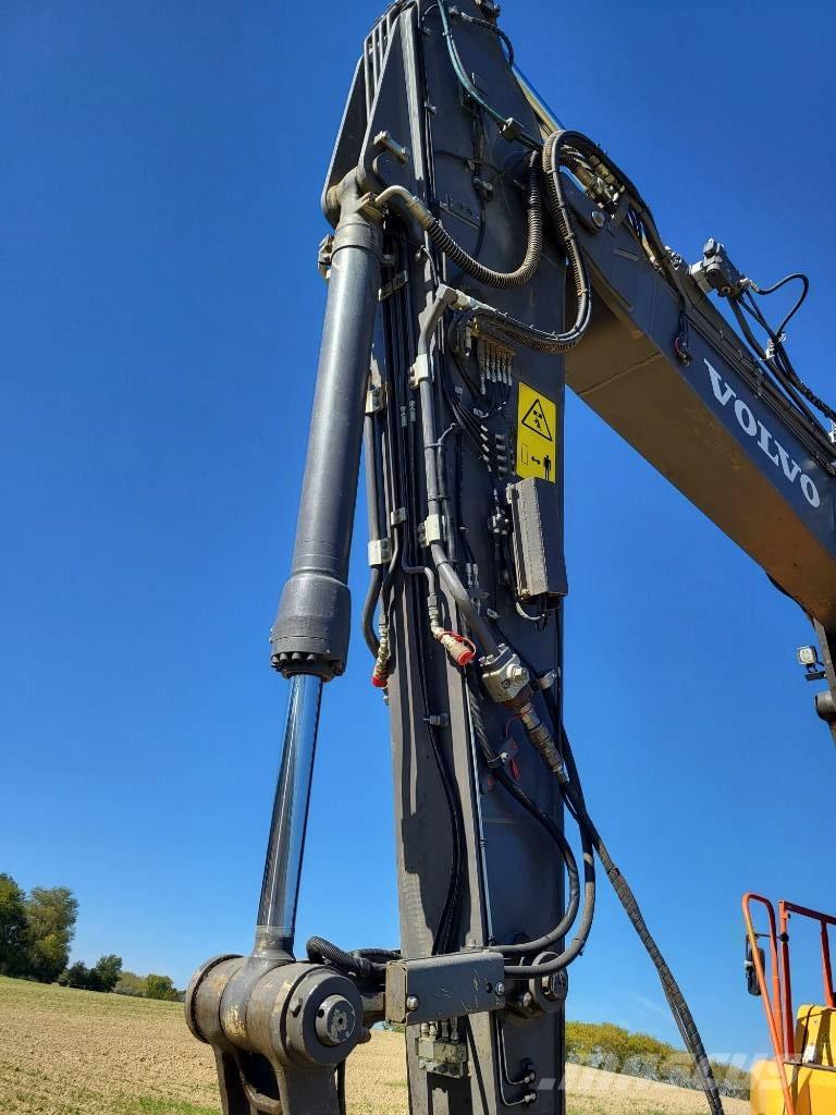 Volvo ECR  235  EL Roomikekskavaatorid