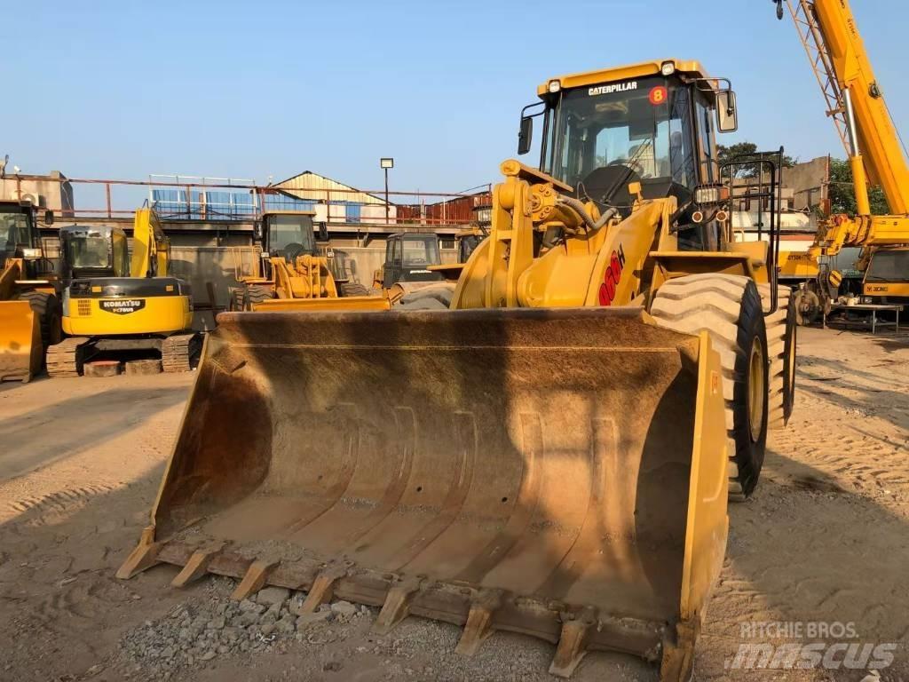 CAT 966H Rataslaadurid