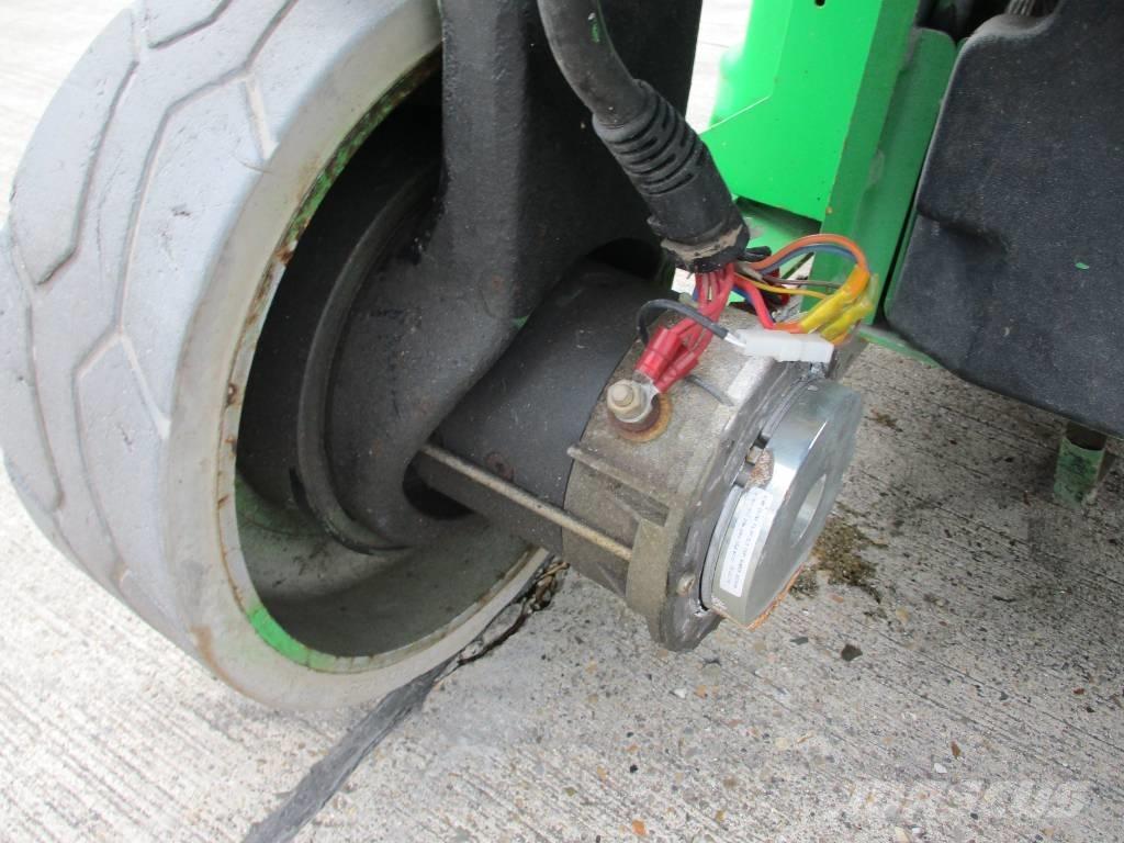 JLG 2632 ES (983) Käärtõstukid