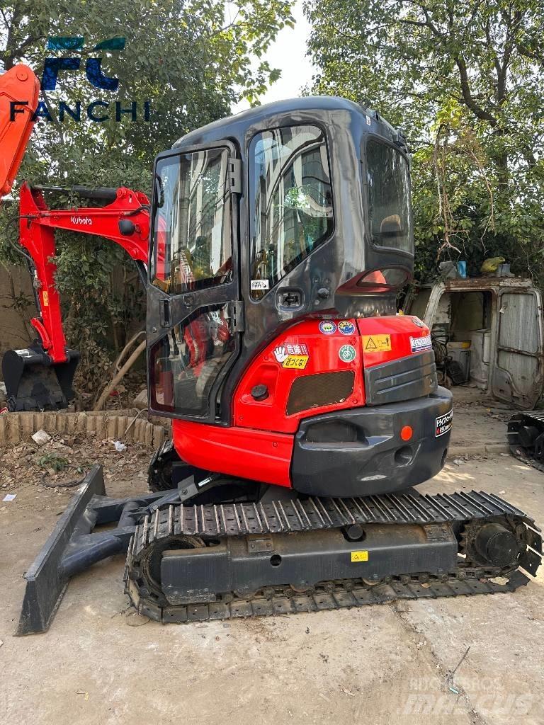 Kubota U 35 Roomikekskavaatorid