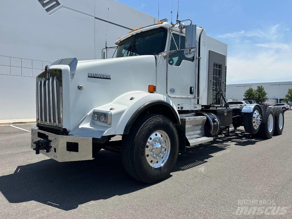 Kenworth T 800 Raamautod