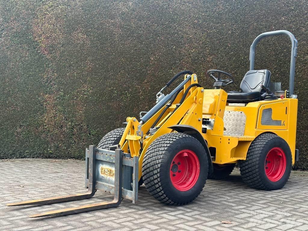Knikmops KM 130 Mitmeotstarbelised laadurid