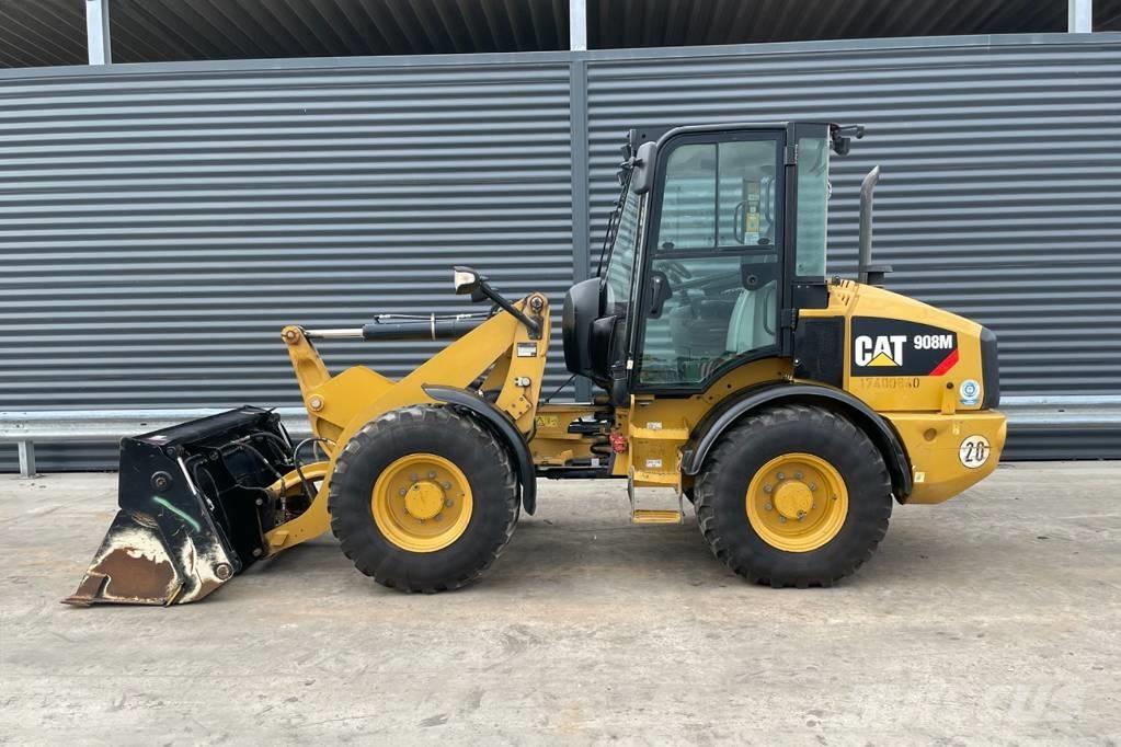CAT 908M Rataslaadurid