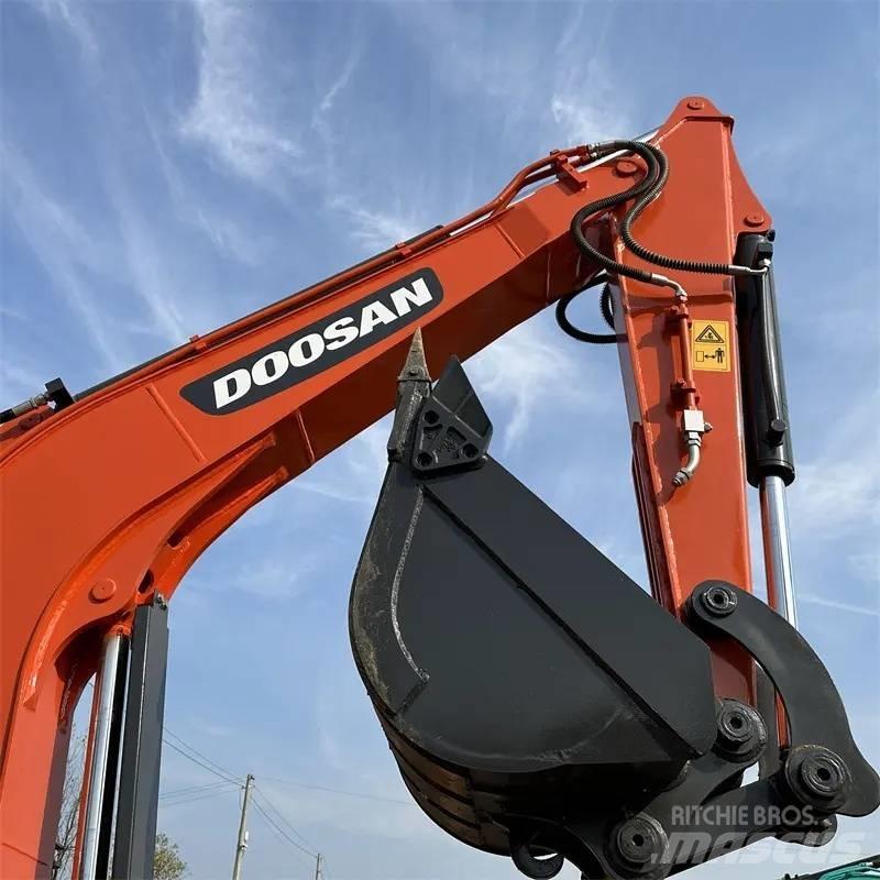 Doosan DX 60 Miniekskavaatorid < 7 t